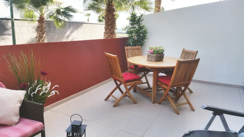 Praktisch, hell, freundlich, Wlan, Pool, strandnah, alles vorhanden - Image 1