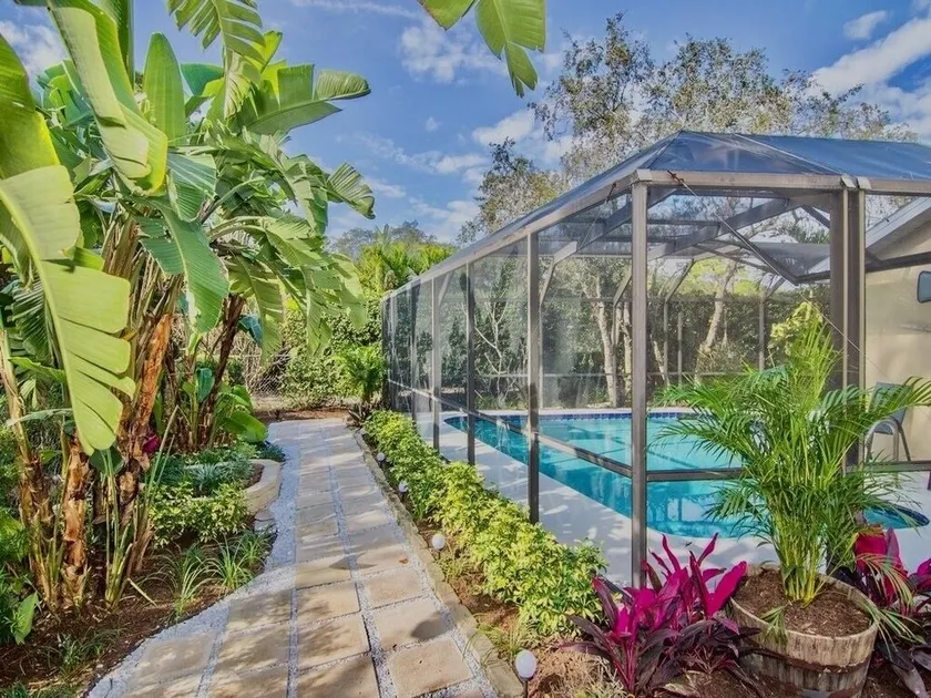 Welcome to Casa Del Jardin.  You very own private sanctuary with heated pool.  - Image 1