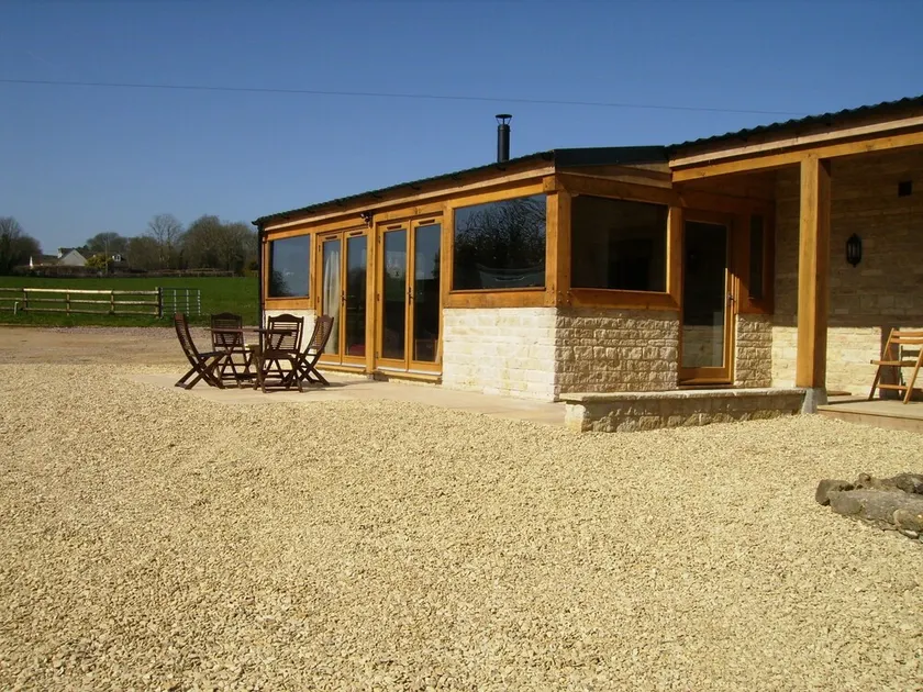 conversion de grange spacieuse et lumineuse sur ferme dans les Cotswolds - Image 1