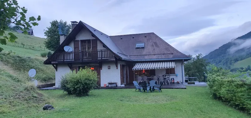 AU Petit Paradis - Image 1