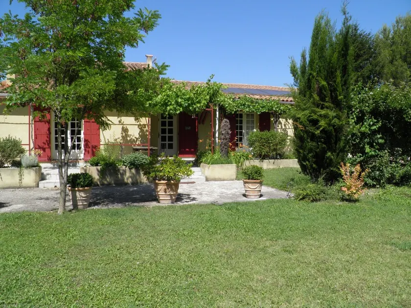 Pretty Provencal Villa ved foden af Monts de Vaucluse - Image 1