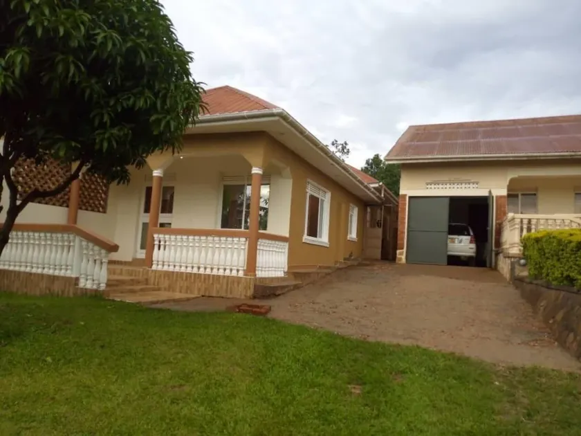 Jackie's cottages , Home away from home - Image 1