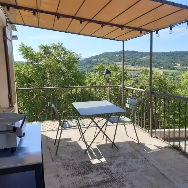House with terrace and bicycle garage in the heart of the Luberon ALL INCLUSIVE - Image 1