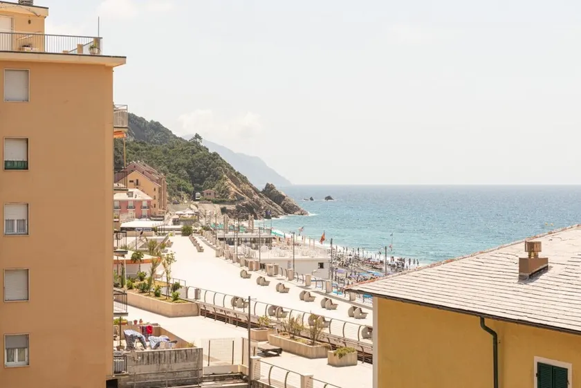 GuestHost - Deiva Marina APT SEA VIEW! Box car and balcony! - Image 1