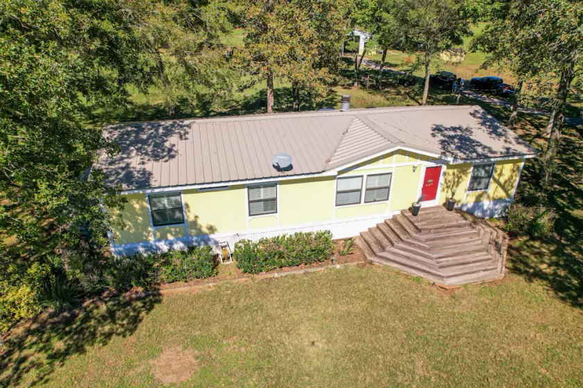 Rural Retreat with Private Pond, ATV Trails and Event Space - Image 1