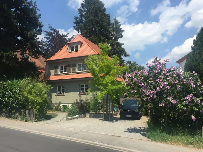Idyllic apartment, central near the lake - Image 1