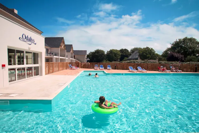 Localização proche de la Plage | Appart Cosy, Piscine Couverte - Image 1