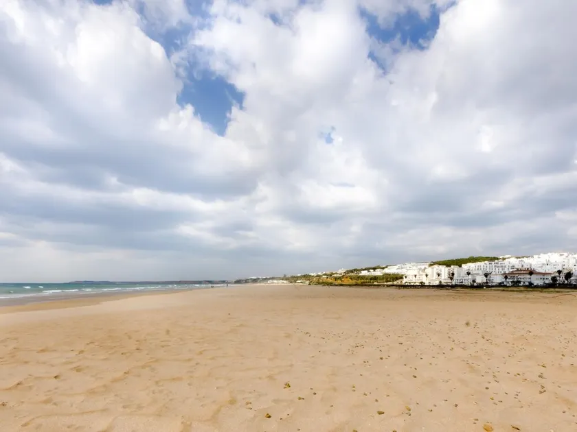 Calma holiday home - Image 1