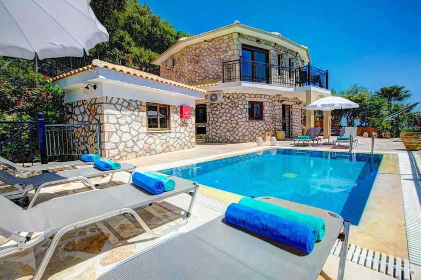 Villa Bougainvillea by Villa Plus - Image 1