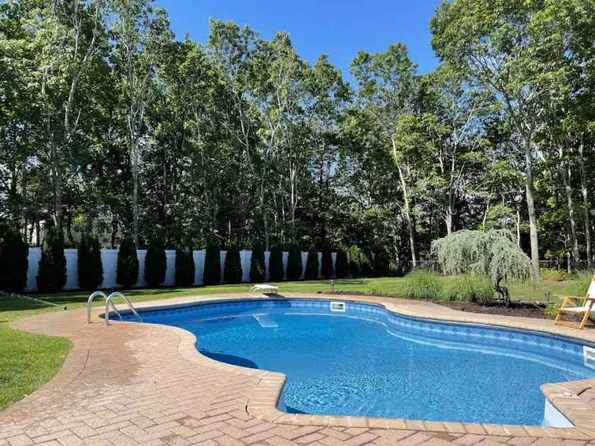 Newly Renovated and Private Hamptons Home - Image 1