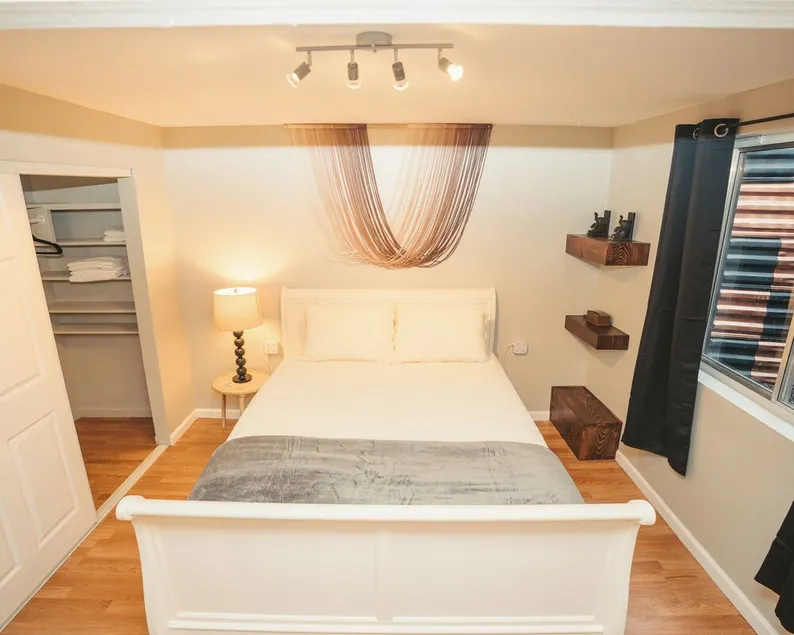 Windsor Retreat Private Basement Suite - Image 1