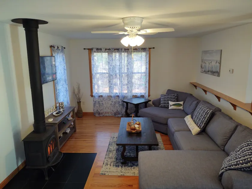 Oak Bluffs Retreat - The perfect getaway! - Image 1