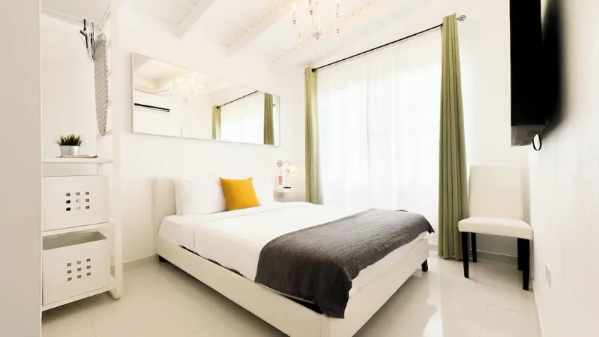 Comfortable and Elegant Aibonito Hotel / FREE PARKING & WIFI / GOOD AREA - 206 - Image 1