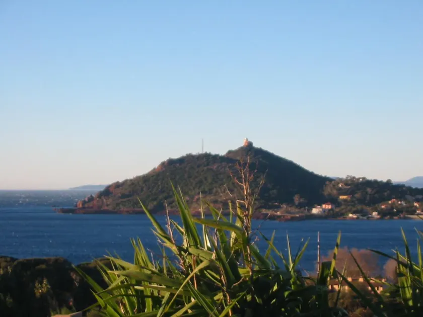 Panoramic ocean view at the foot of the Esterel Massif - Image 1