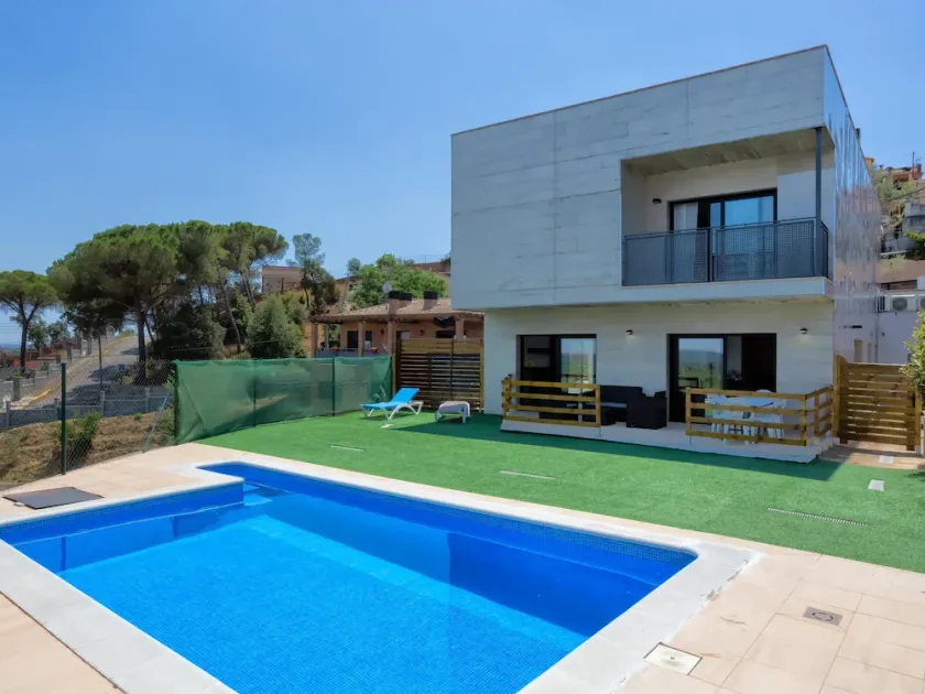 Privileged space for a few dream days - Image 1