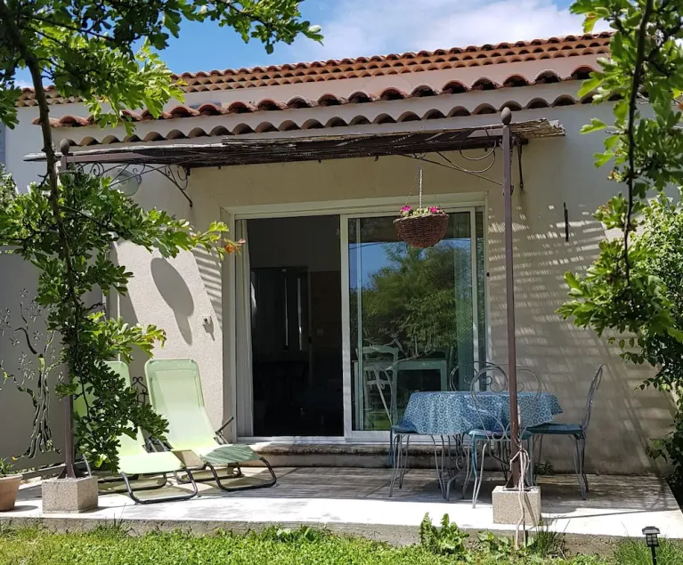 Location de Charme - SPA Extérieur - Clim  - au pied du Mont Ventoux - Image 1
