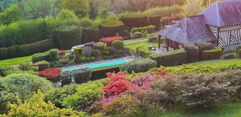 Fleurs De Mai Cottage Heated Pool Playgrounds View - Image 1