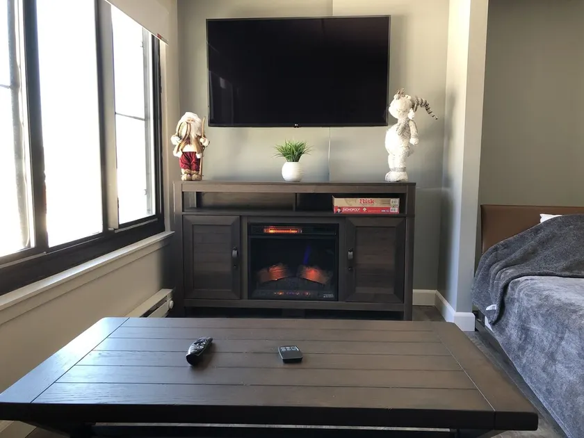 SLOPES VIEW, SKI IN AND OUT AT SILVER CREEK, SLEEPS 4. - Image 1