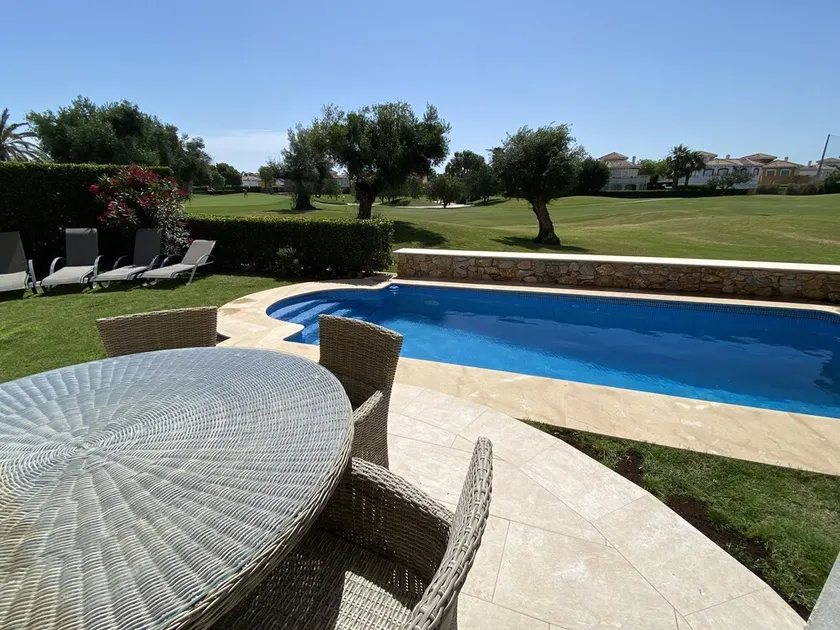In der Nähe des 1. Abschlags & Clubhauses, privater Pool mit freiem Blick auf den Golfplatz - Image 1