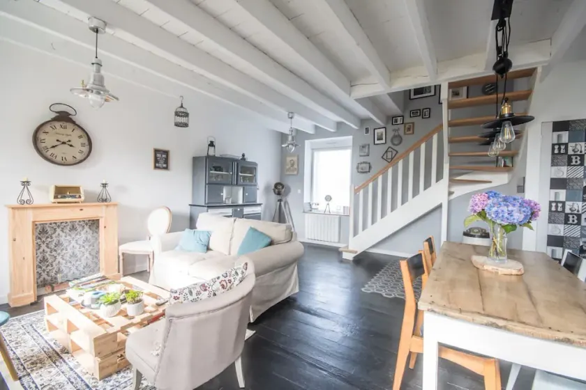 Maison de campagne chic et cosy avec beau jardin privé, face à la vallée - Image 1