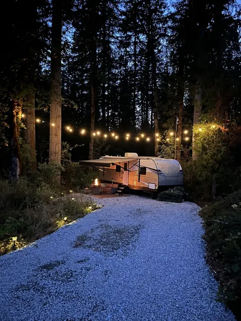Quiet, majestic views of the Shire in a cozy glamping set up!  - Image 1