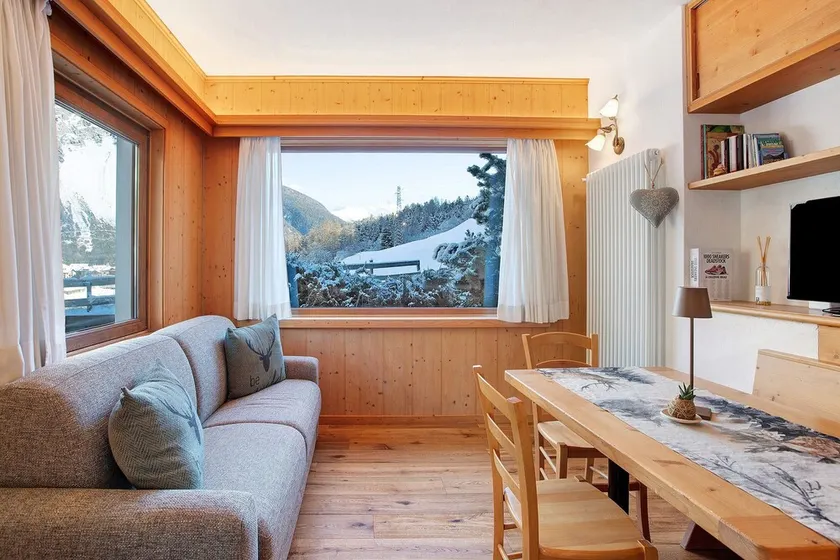 Holiday Apartment \"Tra-Monti E Mare\" with Mountain View, Private Terrace & Sauna - Image 1