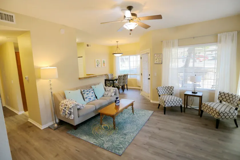 Cozy 2b2b condo ground floor - Image 1