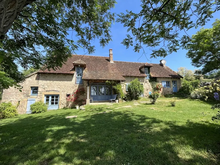 Gîte  de la Doit, en pleine campagne, pour 14 personnes, piscine privée - Image 1