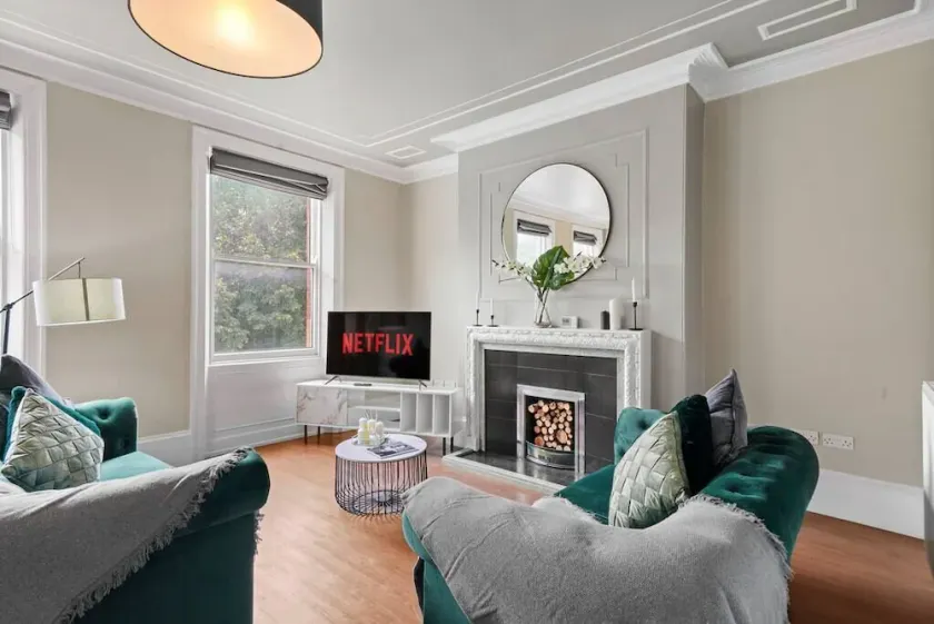 Luxury Yorkshire Apartment 3 - Parking - Image 1