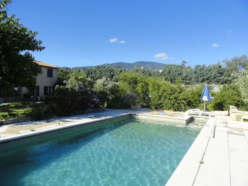 600m from the village, fully renovated gîte, all comforts, pets welcome. - Image 1
