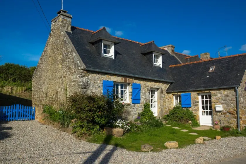 Old house near beaches between Crozon Camaret Wifi garden closed sea view - Image 1