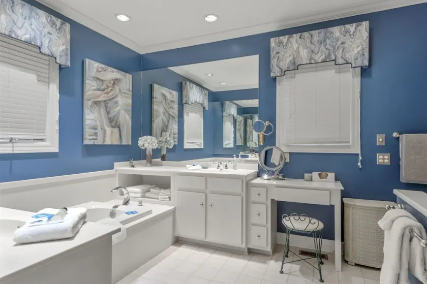 Marvelous Home in the Highly Desired Highlands Falls Country Club Community | Falls Drive Cottage - Image 1