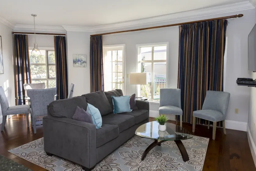 2Br 2Ba Luxury Viera Condo in at Lake Las Vegas! - Image 1