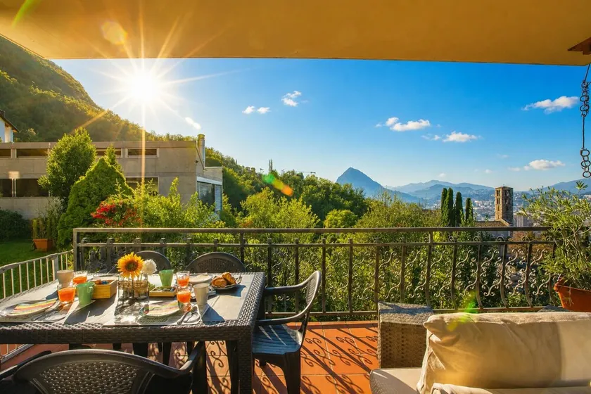 Chiara's Home with Balcony - Happy Rentals - Image 1