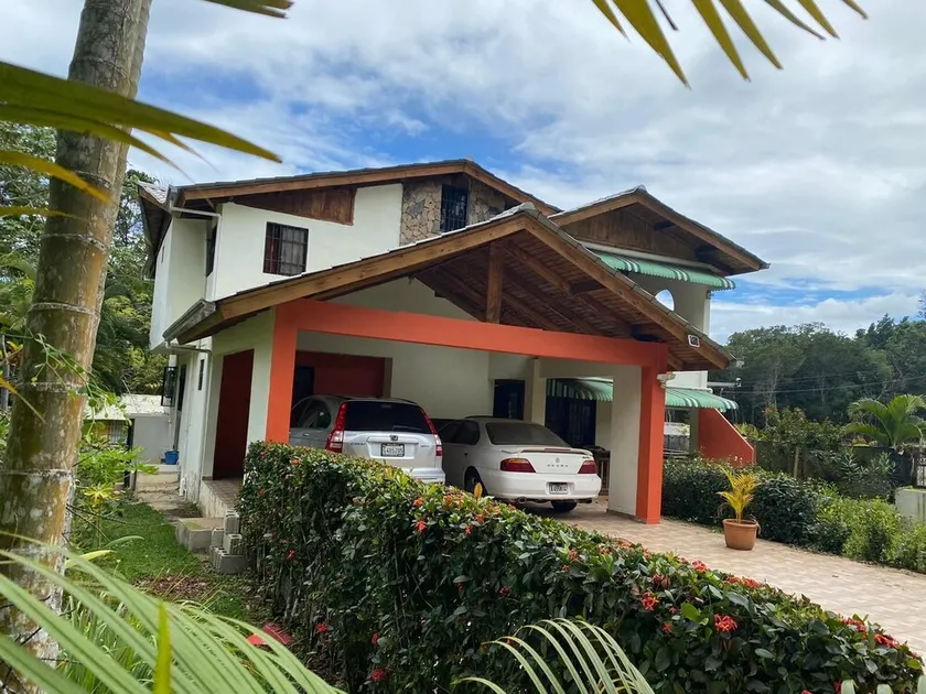 Villa Linda para 6 in El Montaña, Jarabacoa - Image 1