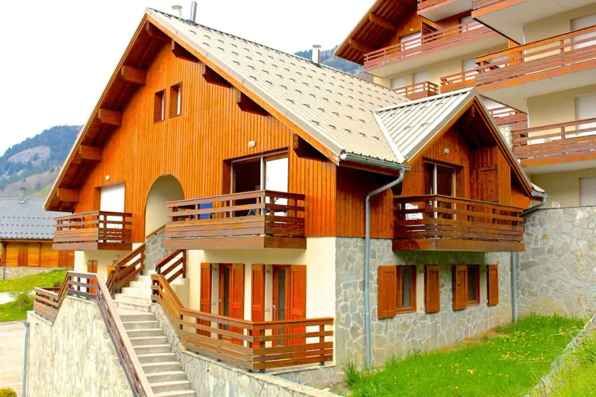 VAUJANYLOCATIONS- Chalet du Verney - Image 1