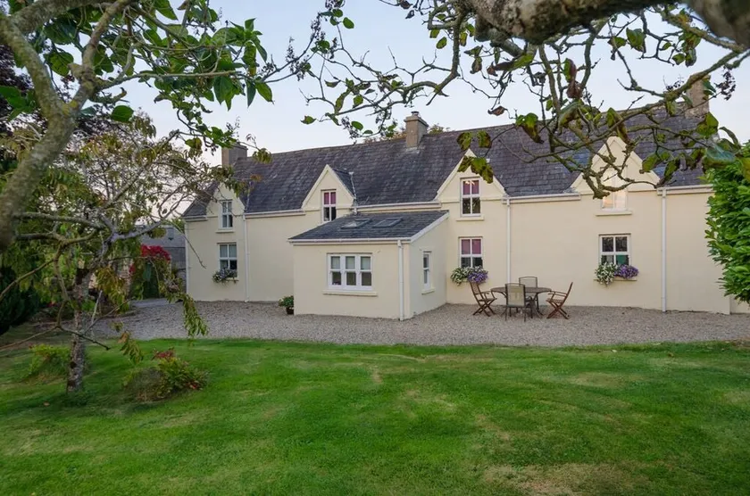 Farmhouse - luxury vacation rental 7 minutes drive from Adare - Image 1