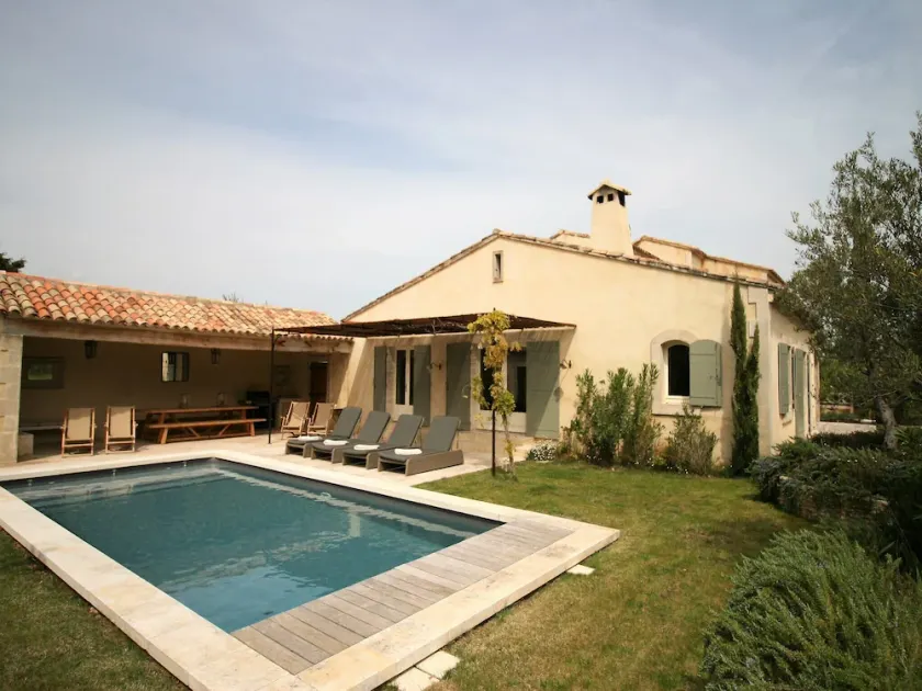 Mas i Eygalières med opvarmet pool - Image 1