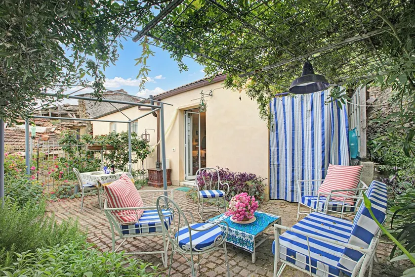 Ca D'artista For Nature Lovers with Terrace Garden - Happy Rentals - Image 1