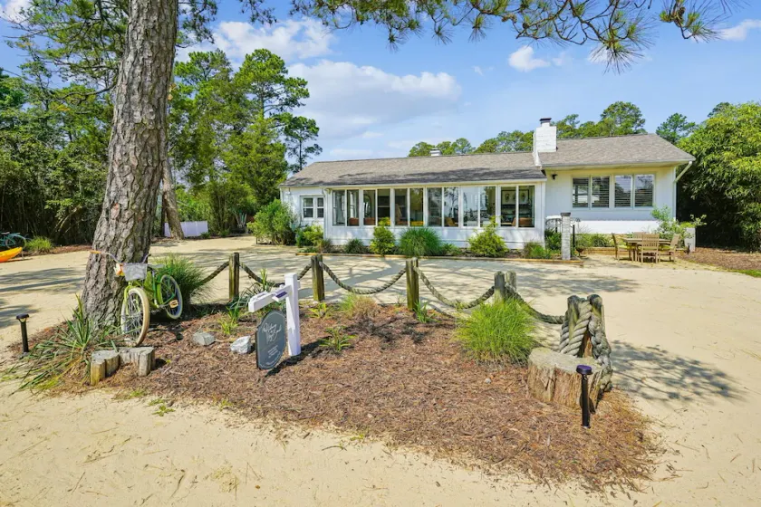 Hideaway in Hays Beach: Western Sandy Shore of Chesapeake Bay and 5g WiFi! - Image 1