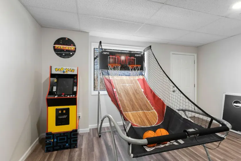 Cozy Modern Branson Game House | 9 Min to SDC - Image 1