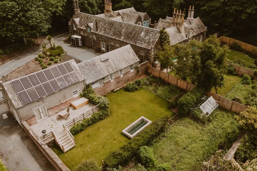 4 Season's Splendour : Artist Nest in Walled Garden on 2000 acre Seaside Estate - Image 1