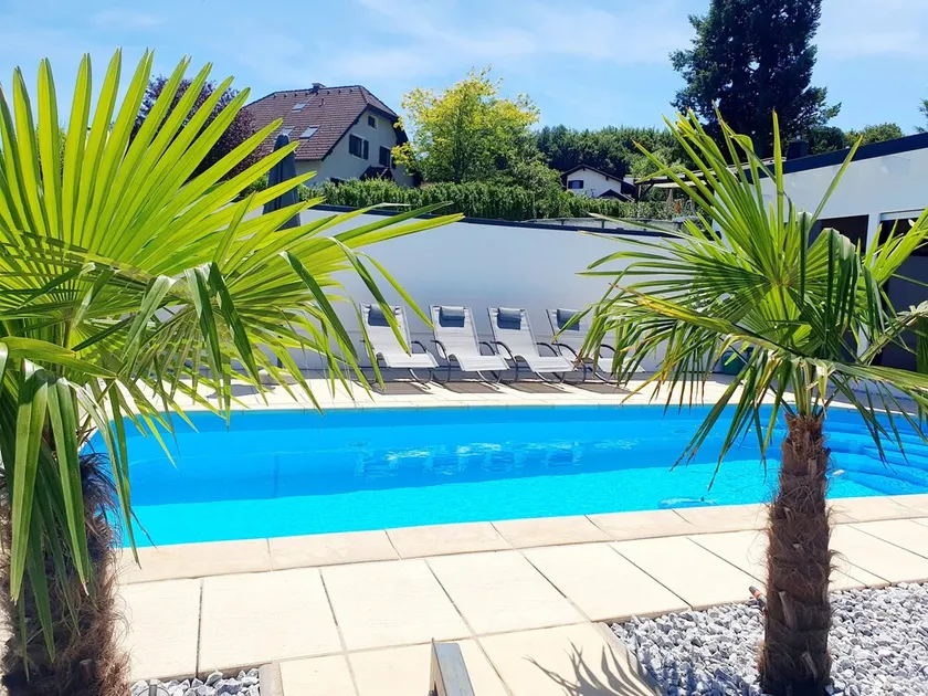 Maison de vacances 'Luxury Villa Vienna' avec piscine privée, jardin privé et Wi-Fi - Image 1