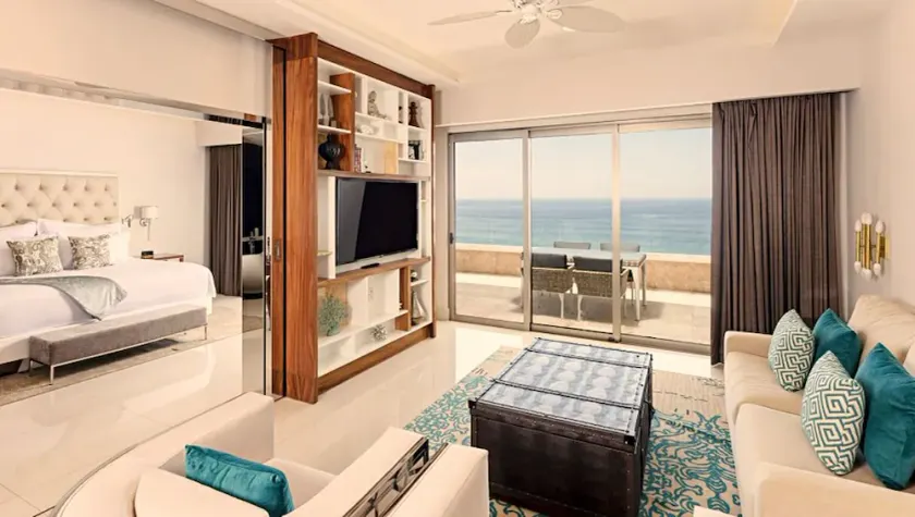 1 Bedroom Suite on Beautiful Beach Resort - Image 1