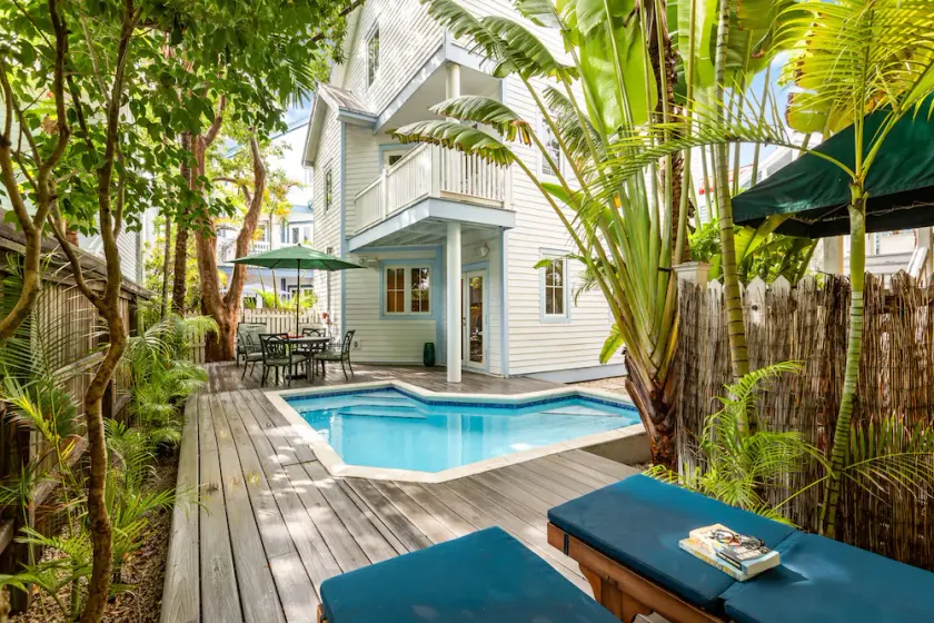 A KEY ESCAPE ~ 3 Bedroom, 2.5 Bathroom Home in Old Town /Private Heated Pool! - Image 1