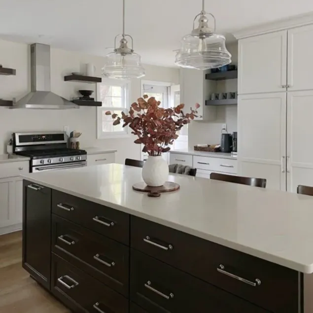 The Reed House is a home away from home located in a quite neighborhood. - Image 1