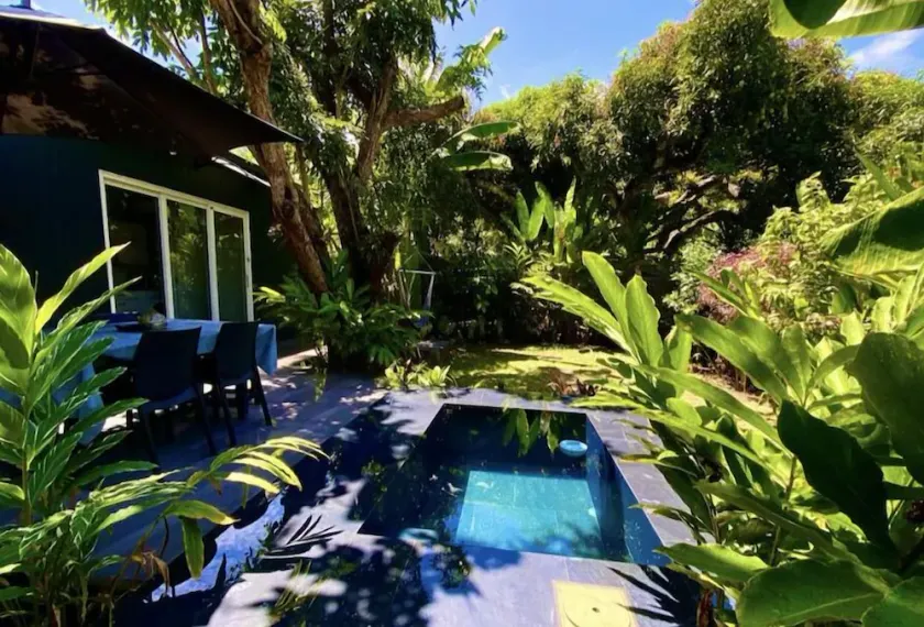 Tiny house by the beach with its private pool - Image 1