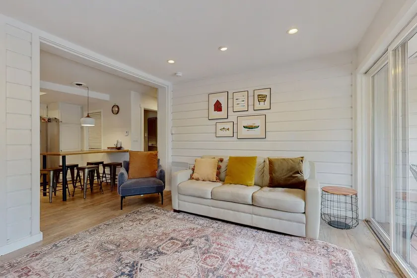 Newly Renovated Condo with Fireplace, Fast WiFi, Balcony & Shared Pool/Hot Tub - Image 1