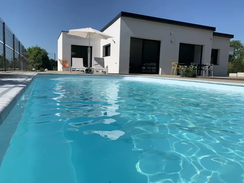 house- 8 people - 3 bedrooms - Image 1