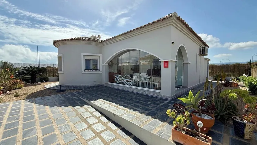 T-0120; Casa Jaster, beautiful small villa 800m from sand beach - Image 1
